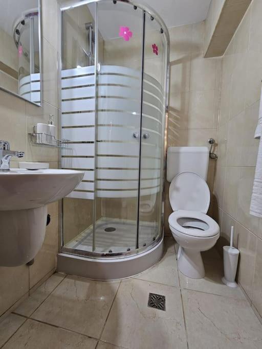 Ultra Central Luxury 3Br 2Bath Apt & Amazing Views บูคาเรสต์ ภายนอก รูปภาพ